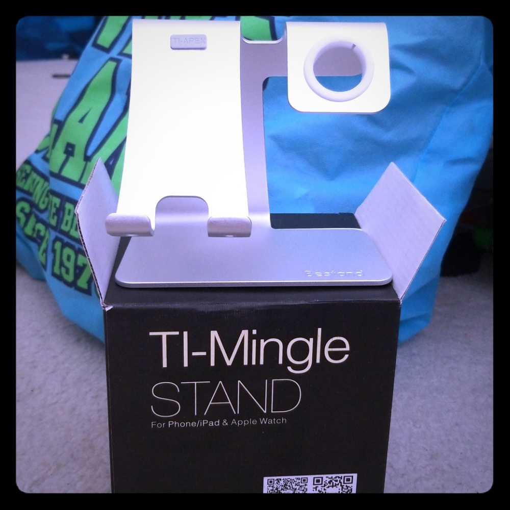 TI-MINGLE STAND
